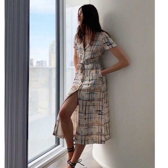 Aritzia Wilfred Babaton Carter Plaid Midi ShirtDress Dress (No belt) - Picture 1 of 8